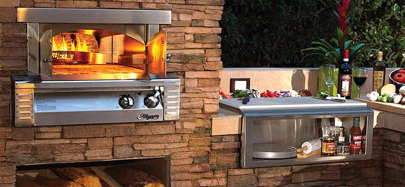 Outdoor Kitchen Pizza Oven